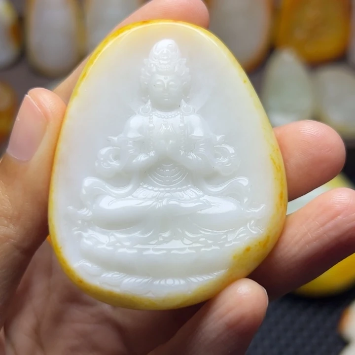秋***风颈饰未镶嵌和田玉
