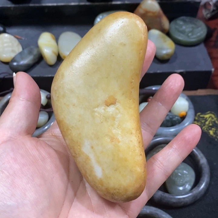 未镶嵌和田玉（糖玉）挂件