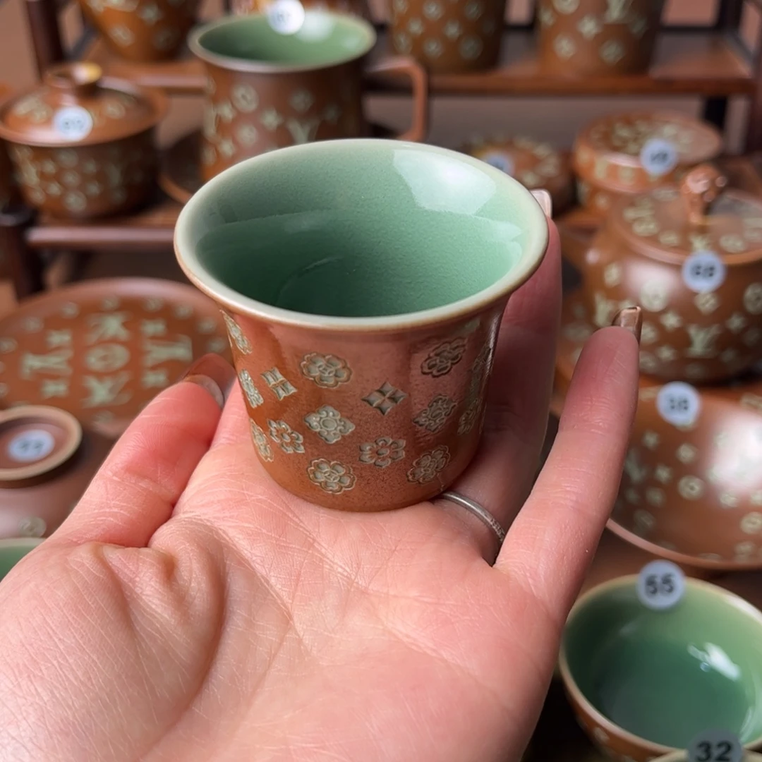 ****米草木灰宝相花杯子