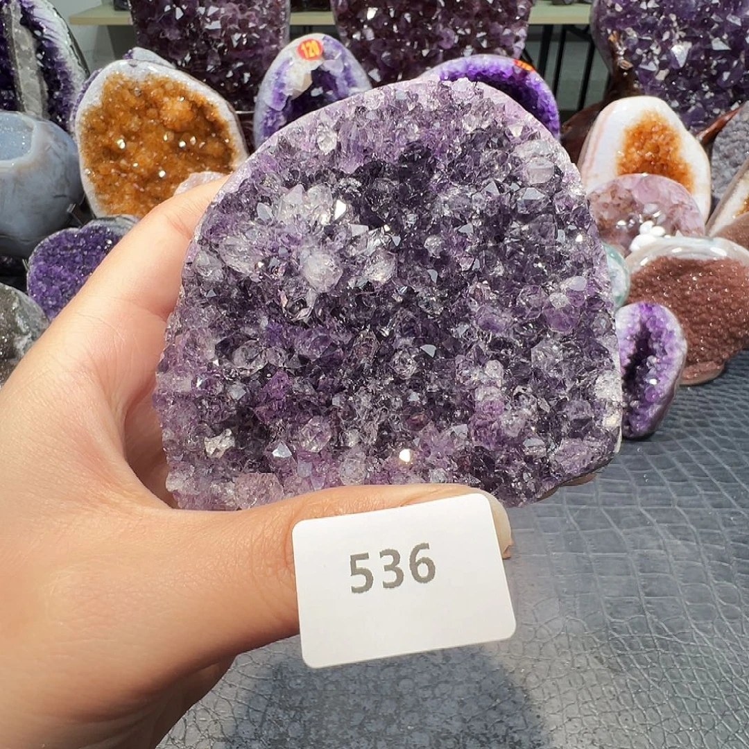 紫晶未镶嵌珠宝半成品