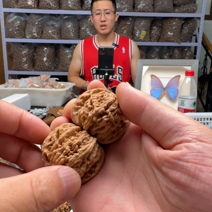 文玩核桃吊坠楼子