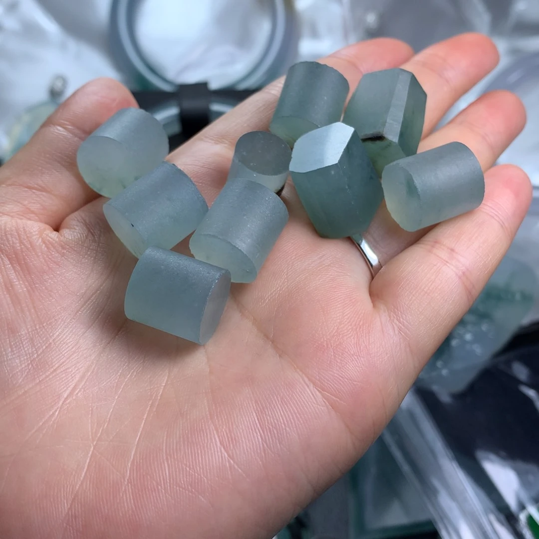 未镶嵌定制翡翠浏****张