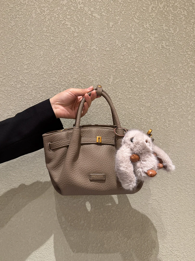 荔枝纹牛皮饺子包包真皮小懒包轻奢日常百搭手拎小包单肩斜挎包包