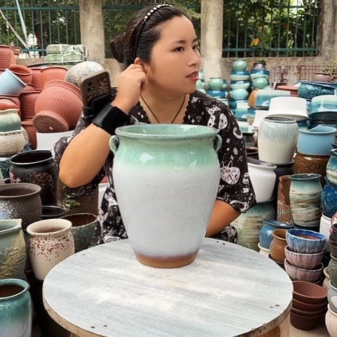 口20高27瑕疵一个盆子。