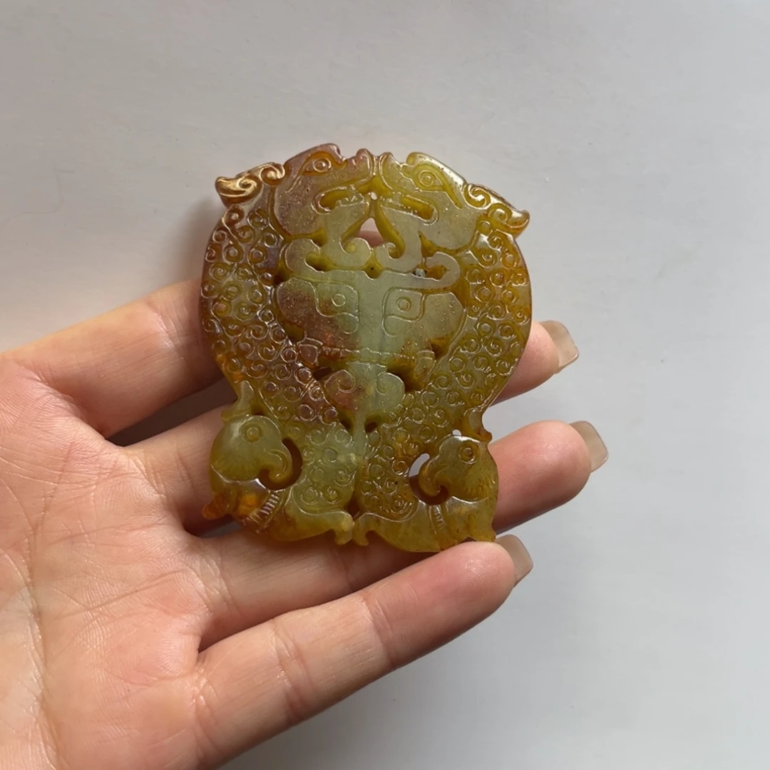 用***4和田玉未镶嵌挂件