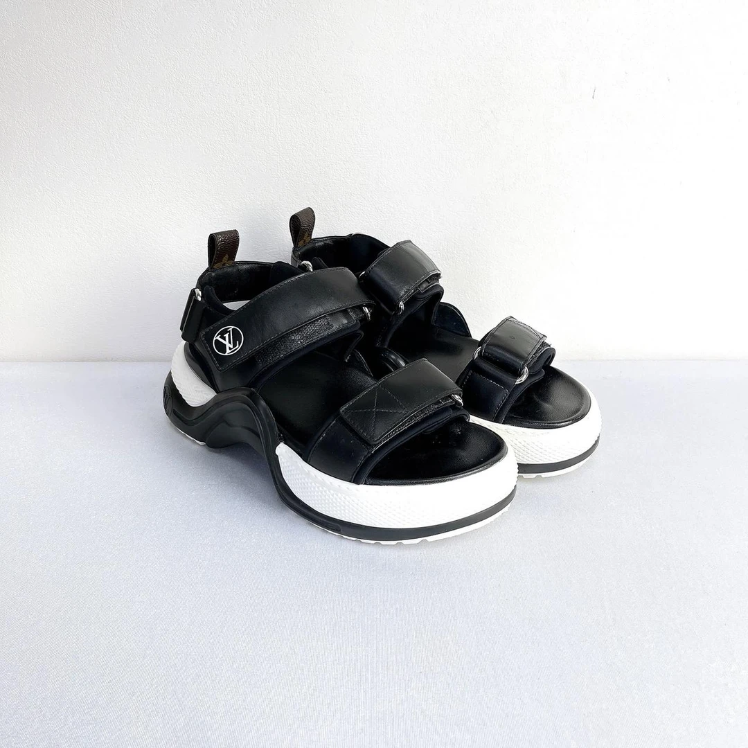 95新/Lv/路易威登/凉鞋/36.5码/Xspt059