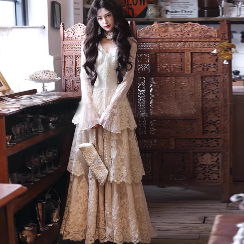 AZurree 法式名媛复古优雅高贵蕾丝蛋糕裙重工荷叶V领长裙大裙摆