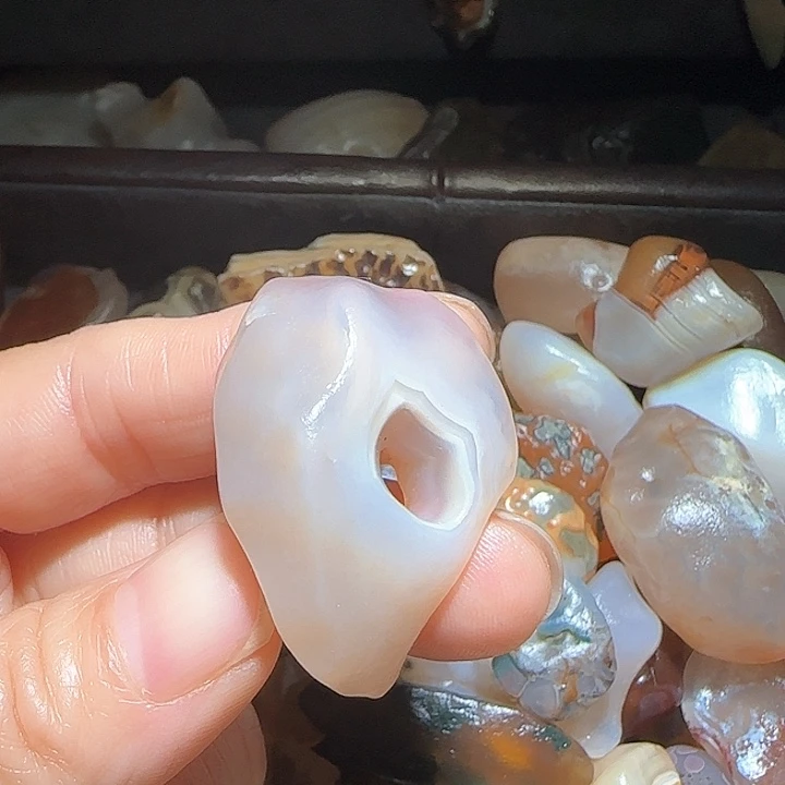 戈壁石用****元阿拉善奇石