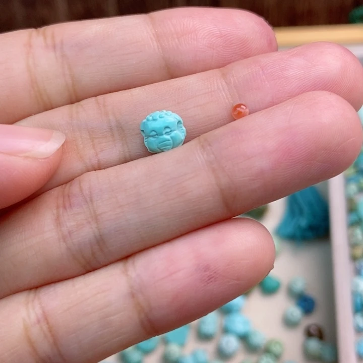 南红玛瑙未镶嵌珠宝奇石
