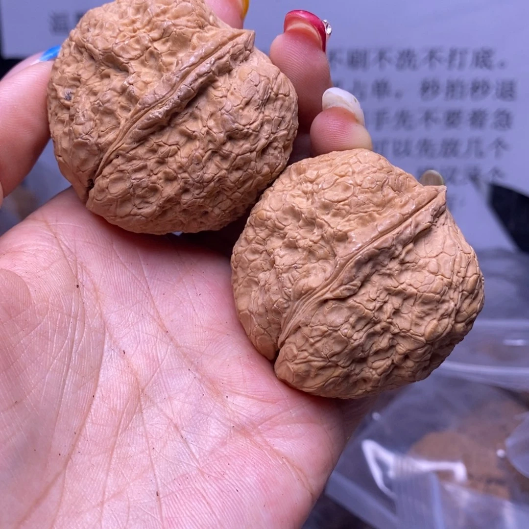 把件文玩核桃云南野生铁核桃23号46mm摩擦