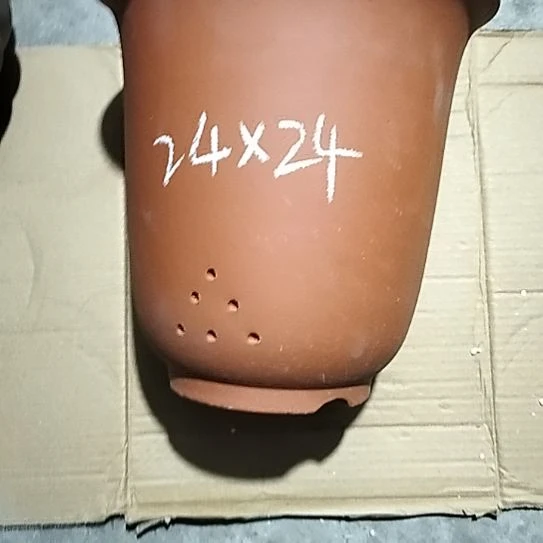 紫砂红泥特大金钟一个