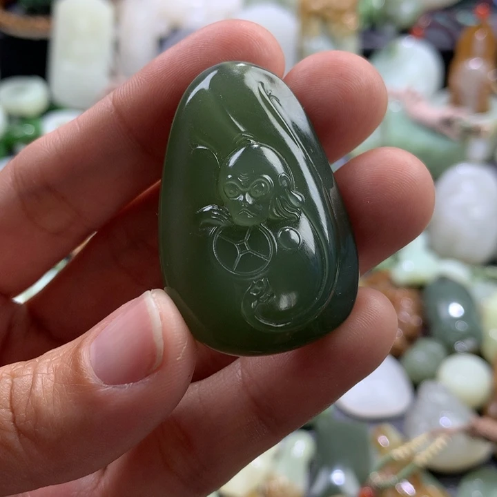 和田玉颈饰未镶嵌