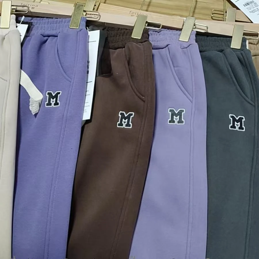 2929加绒字母刺绣裤子