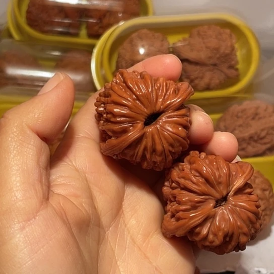 文玩核桃吊坠核桃