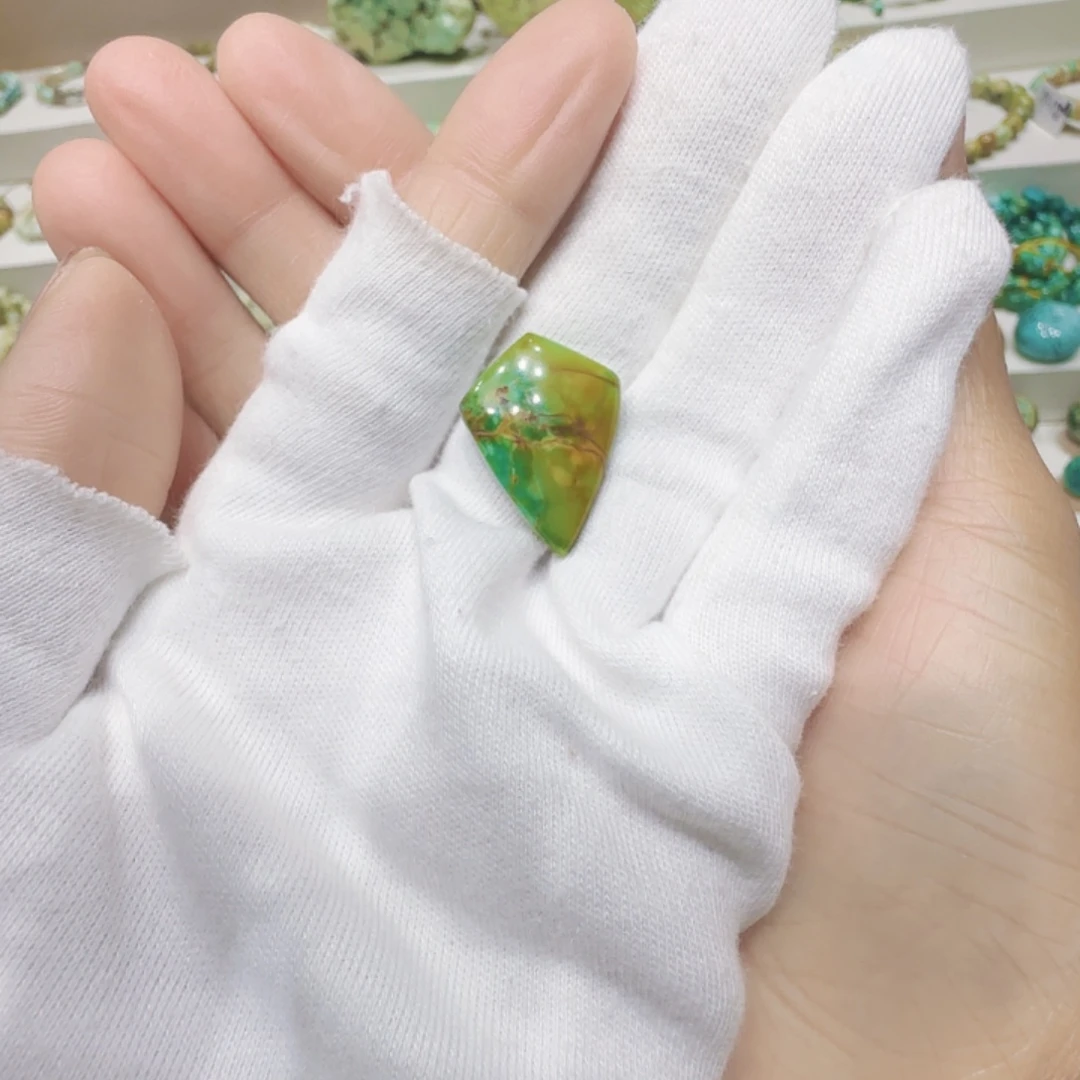 绿松石未镶嵌原矿绿松石