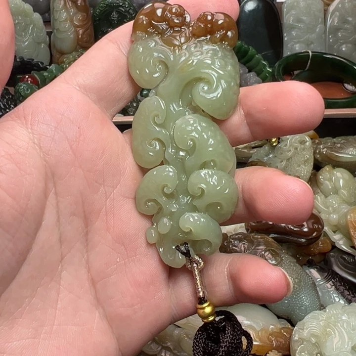 未镶嵌和田玉挂件