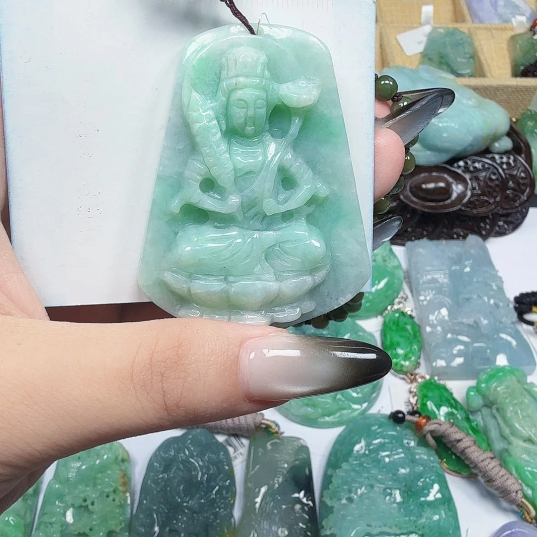 翡翠未镶嵌颈饰翡翠