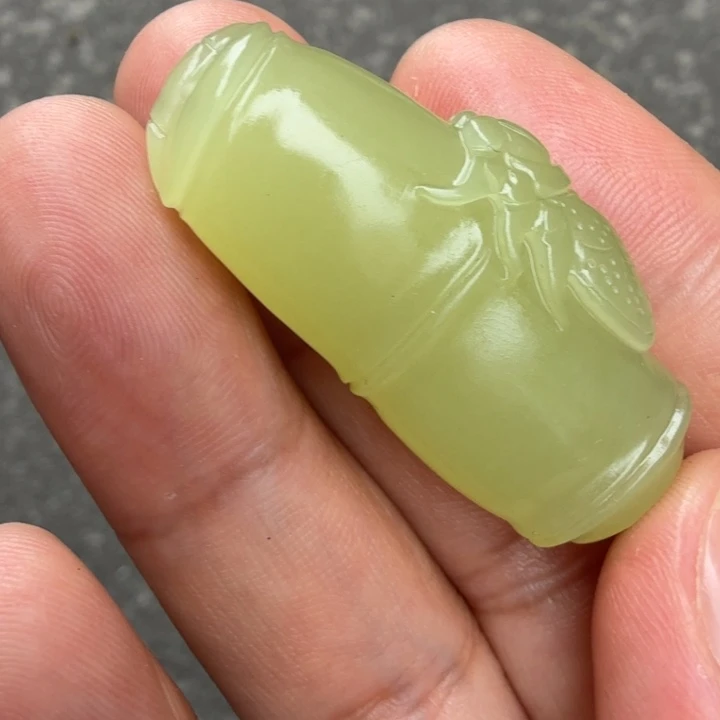 和田玉未镶嵌颈饰淼淼冰鸡油黄竹节