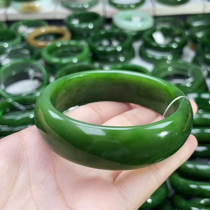 和田玉（碧玉）手镯未镶嵌