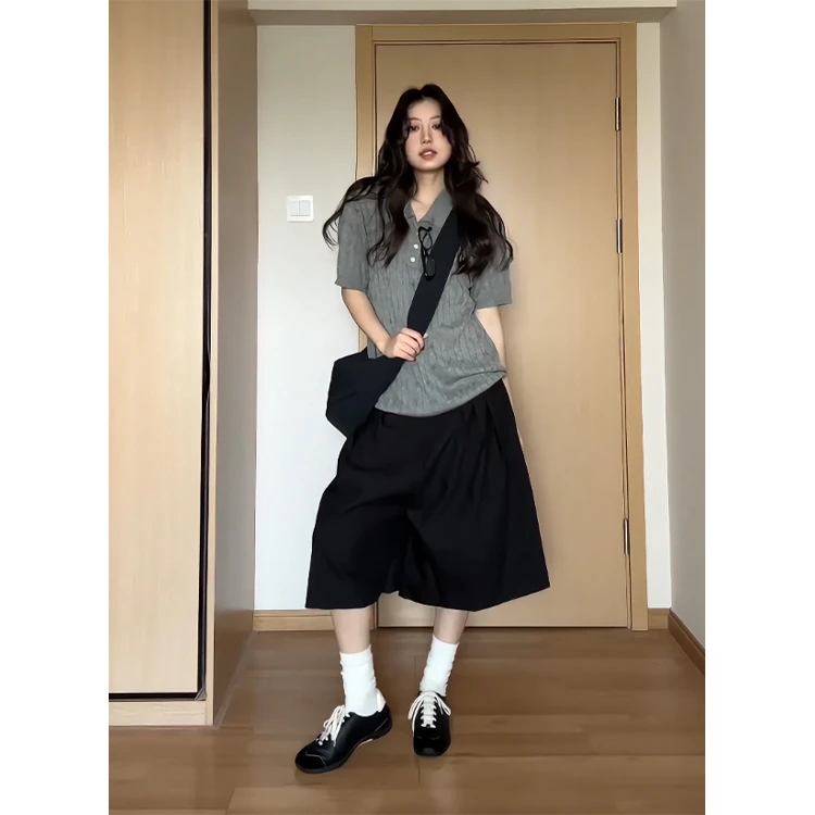 2025夏季新款女韩系穿搭翻领修身针织上衣百搭高腰显瘦阔腿短裤