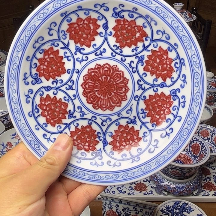 瓷片青花釉里红金刚莲壶承