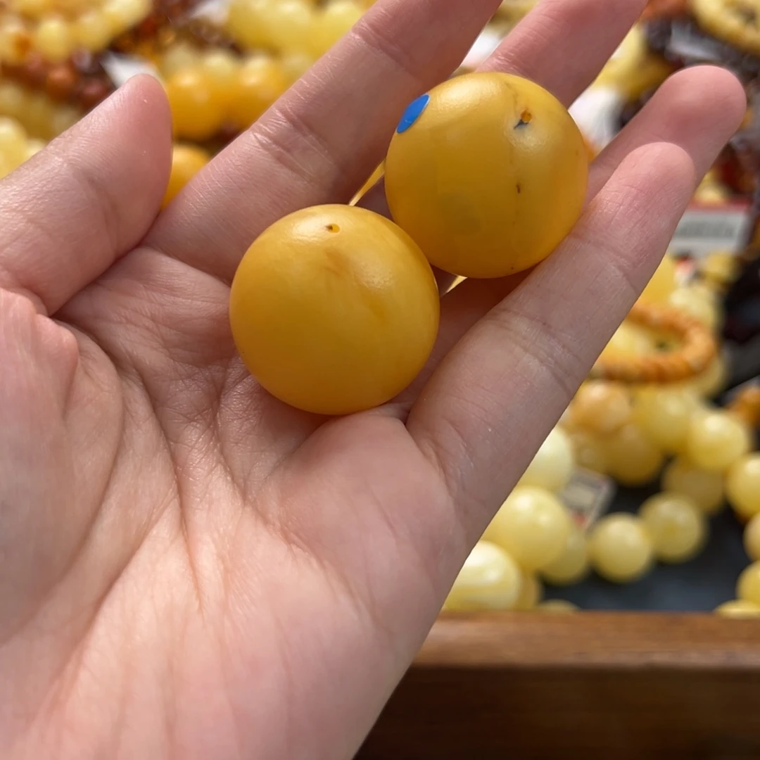 未镶嵌琥珀珠宝奇石