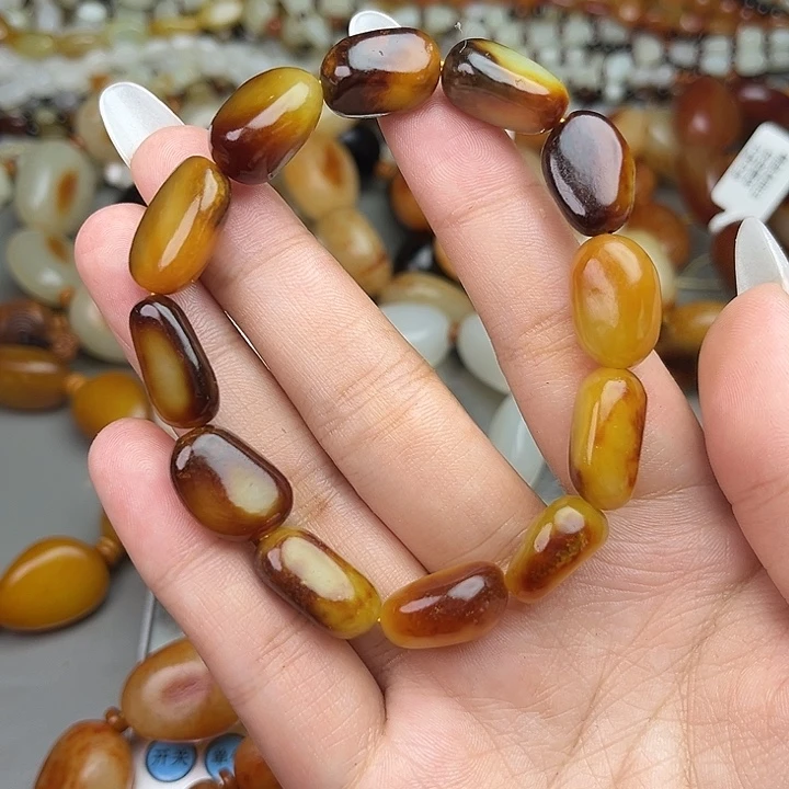 和田玉（糖玉）未镶嵌手链