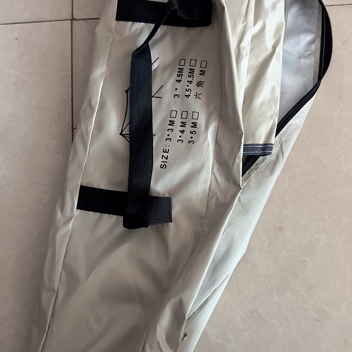 天幕只有布。