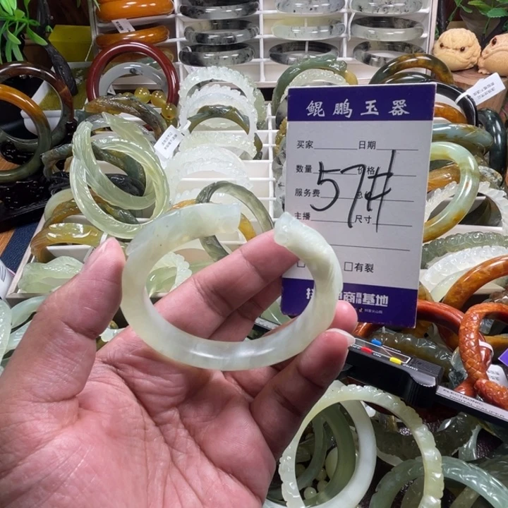 未镶嵌蛇纹石玉手镯