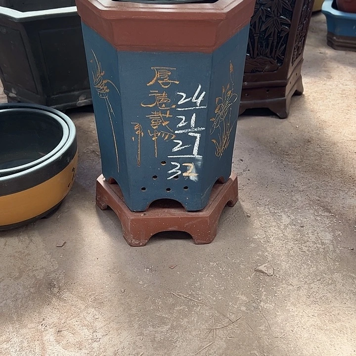 紫砂工艺厂……紫砂工艺厂……