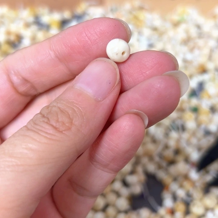 裸石蜜蜡未镶嵌7.1mm一个