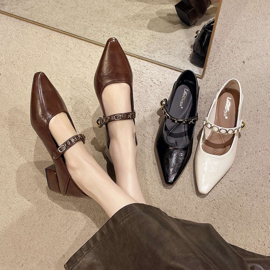 法式尖头单鞋女2025新款春季小香风晚晚鞋粗跟玛丽珍鞋百搭小皮鞋