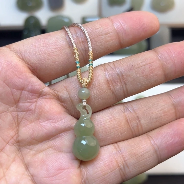 和田玉吊坠(不含链)未镶嵌666