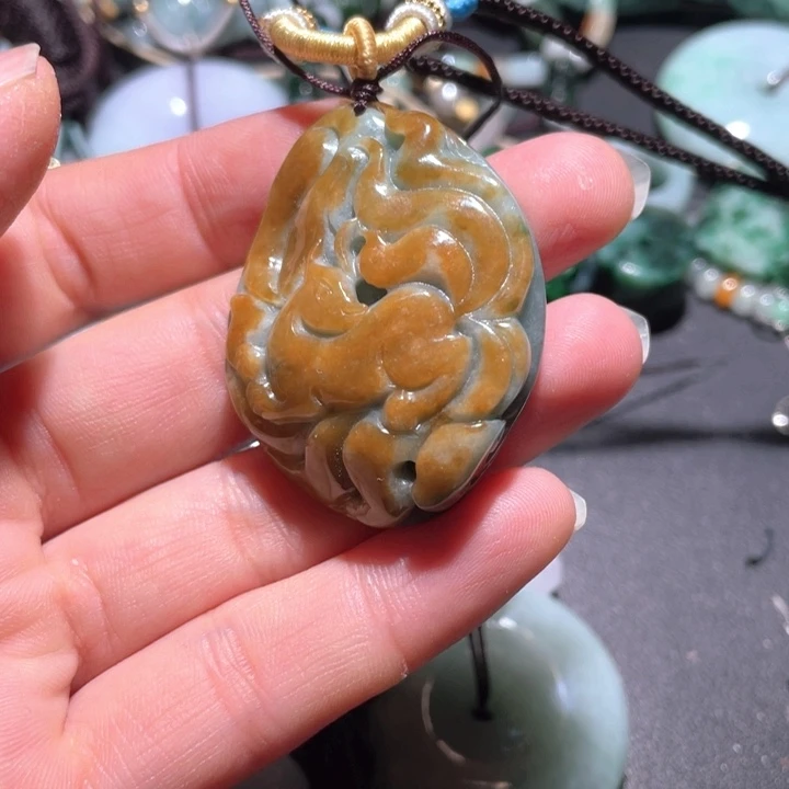 【闪购商品】翡翠颈饰未镶嵌天然翡翠