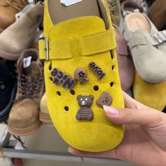 黄色卡通勃肯拖35