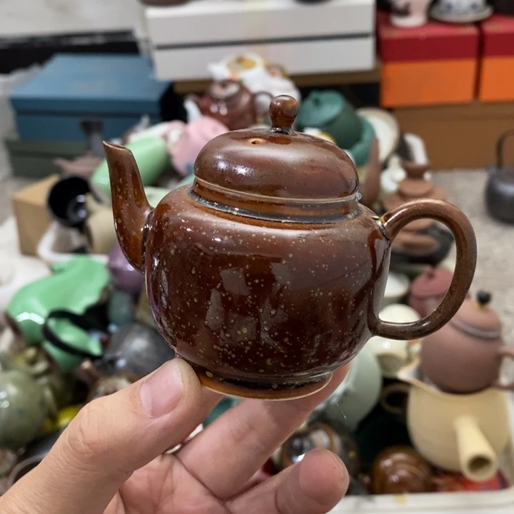 陶瓷艺术品及陶瓷壶