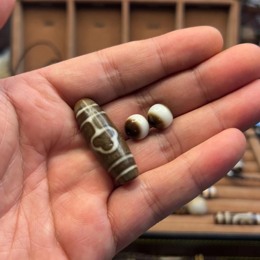 C***搭玛瑙/玉髓未镶嵌颈饰