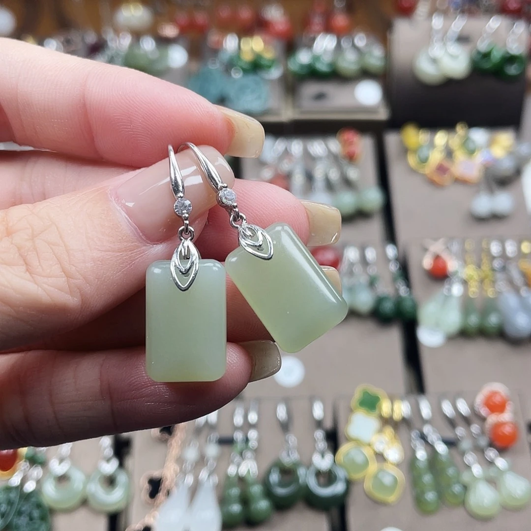 和田玉银S925镶嵌耳饰