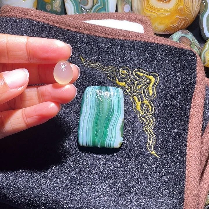 玛瑙/玉髓珠宝奇石未镶嵌用****9