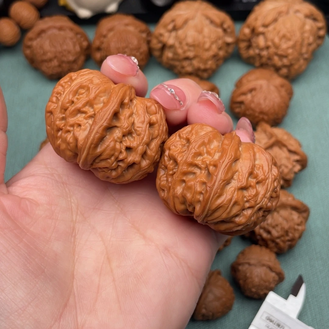 文玩核桃把件全品翘肩元宝41