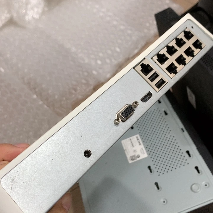 99新坏7108海康poe录像机