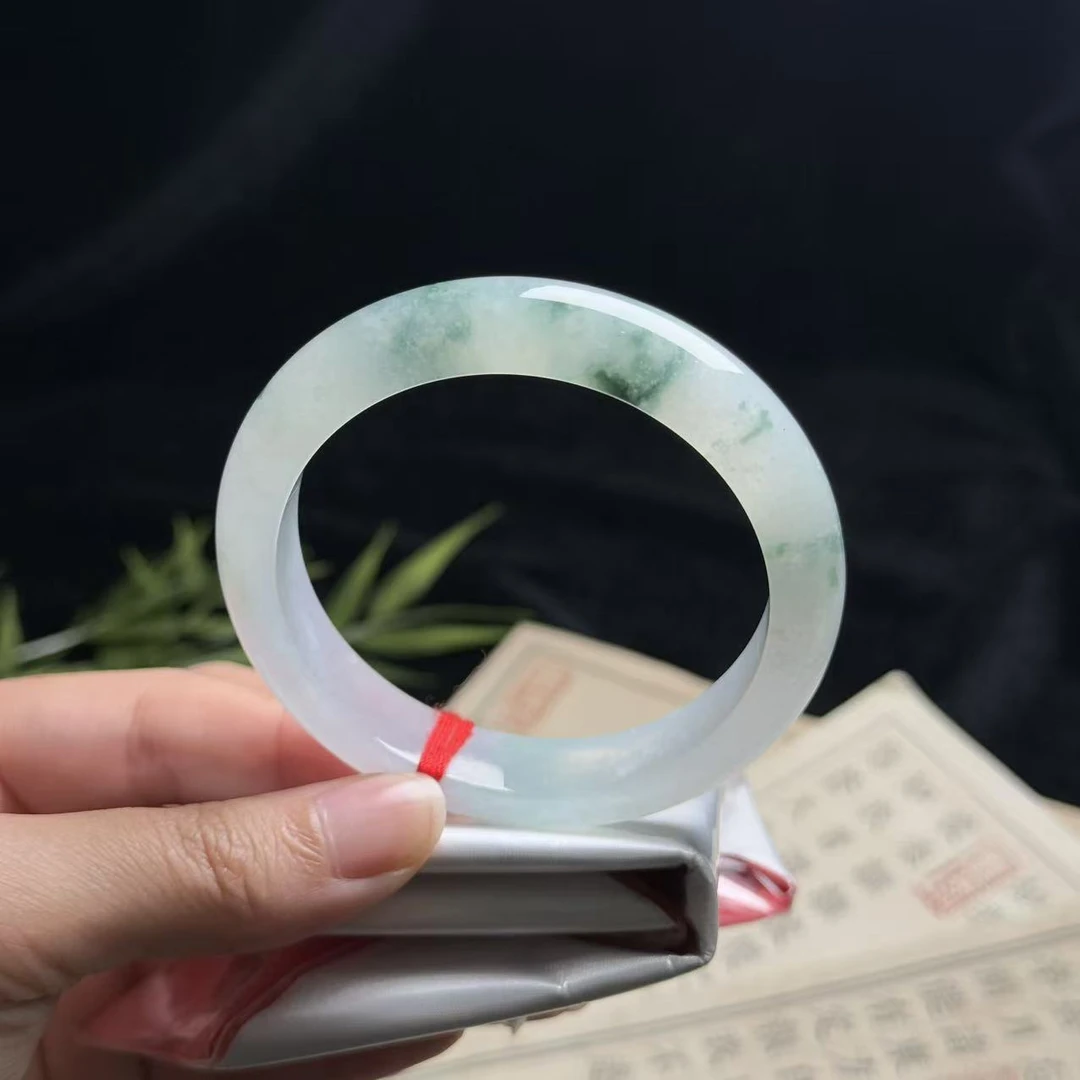 思懿珠宝   翡翠手镯56圈口-52800-1