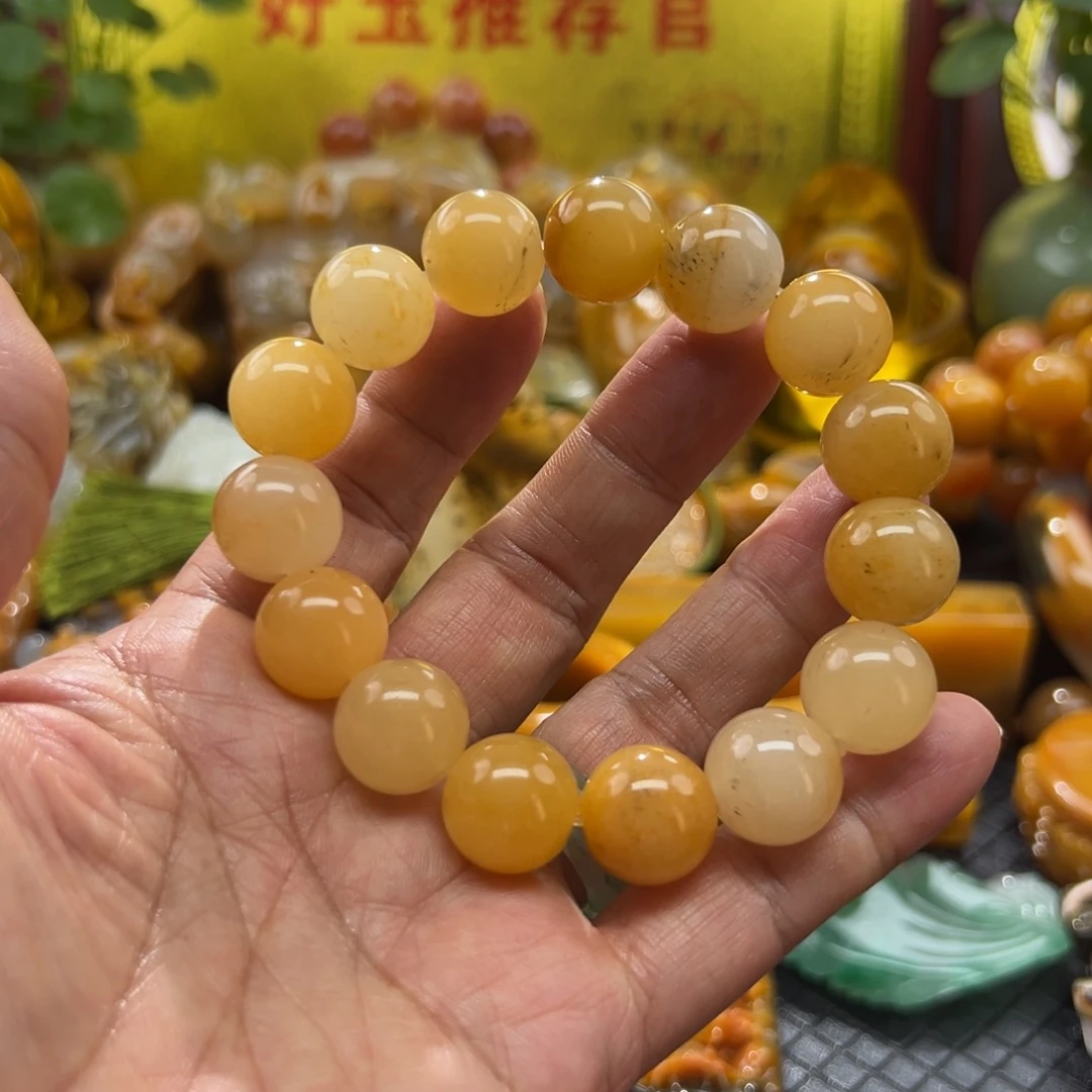 石英质玉未镶嵌颈饰