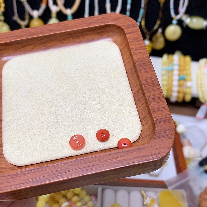 手链蜜蜡未镶嵌?*咩配件三个