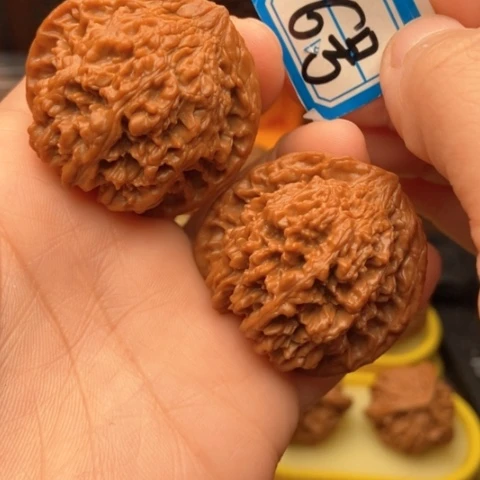 文玩核桃吊坠暴*百花山40