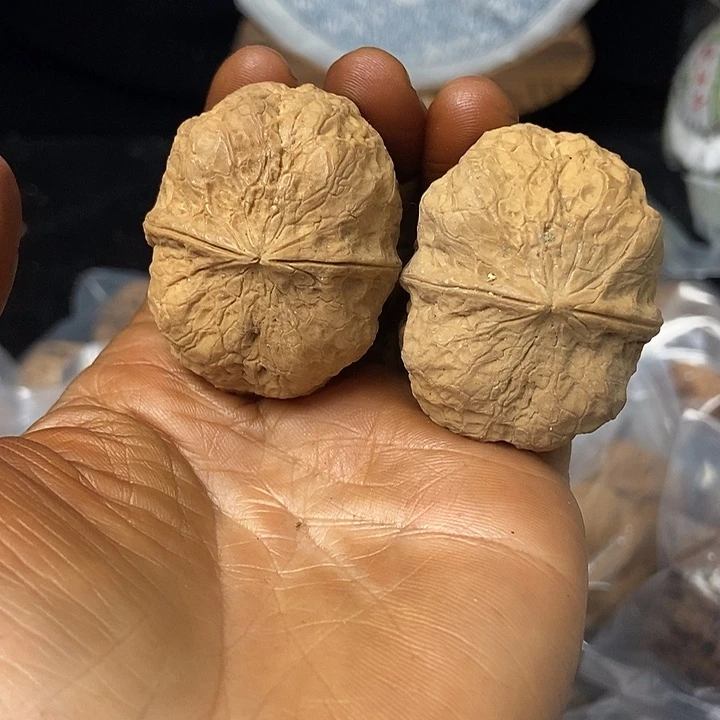 把件文玩核桃云南铁核桃基地89