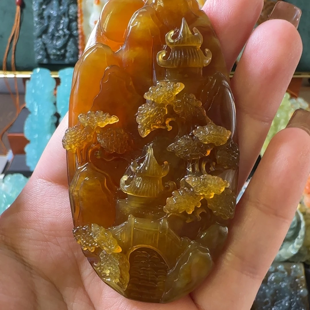 岫玉未镶嵌颈饰山水