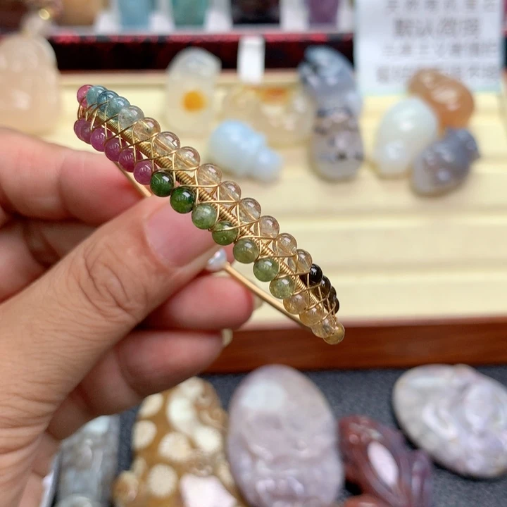 硅化珊瑚（珊瑚玉）未镶嵌颈饰