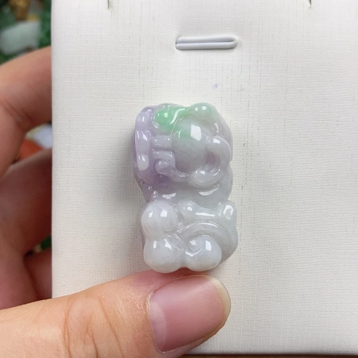 吊坠(赠链)未镶嵌翡翠