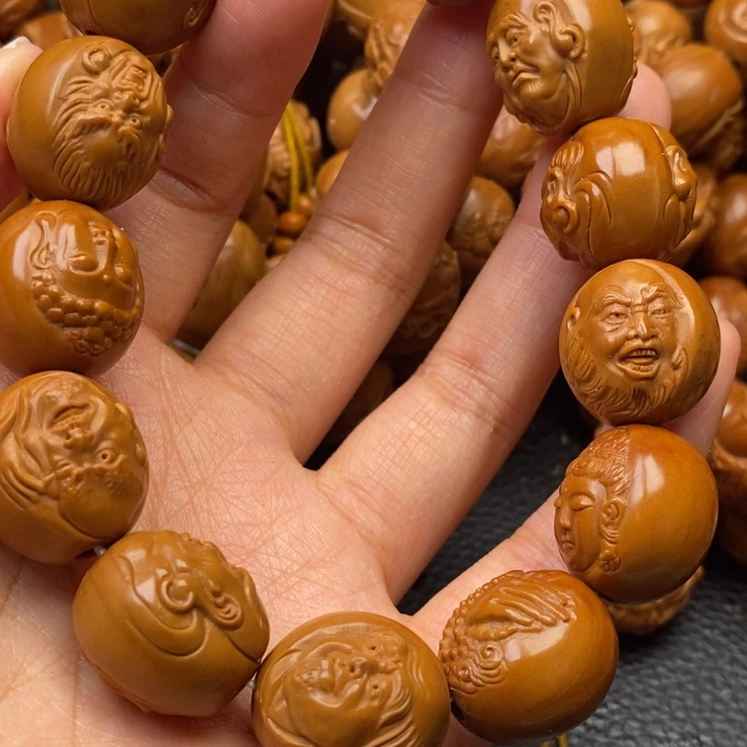 自***在手串橄榄核十八罗汉微反油特价